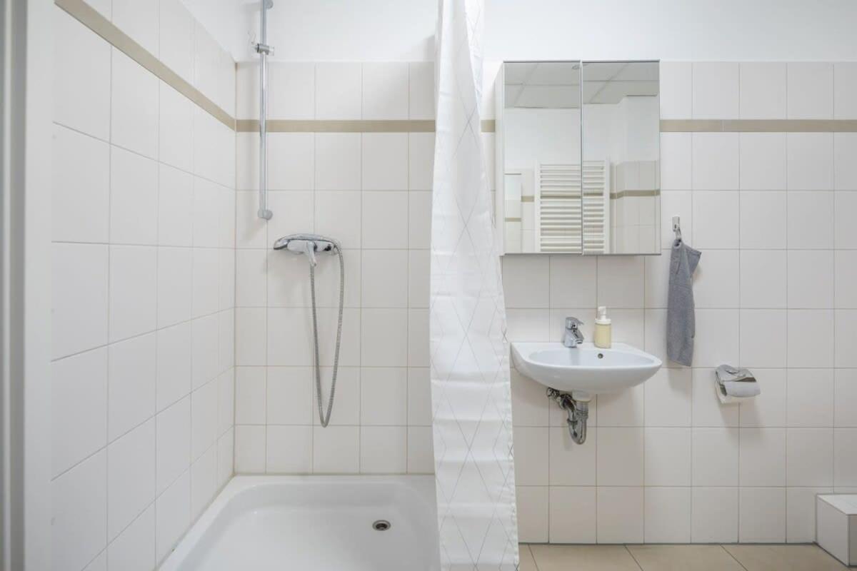 Cosy 2 Room Apartment In Hamburg Hammerbrook Kültér fotó